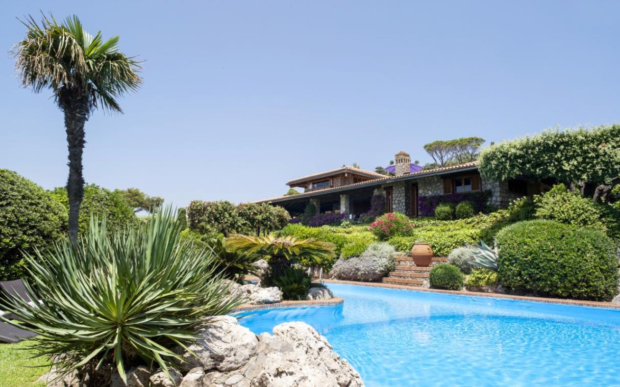 villa-porto-ercole-argentario-tuscany-italy-luxury-pool-fe-COV.jpg