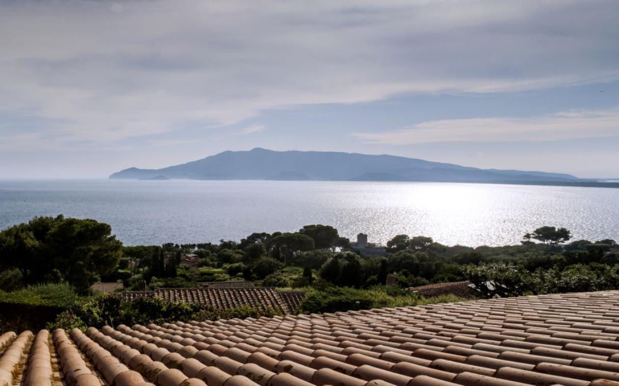 villa-porto-ercole-argentario-tuscany-italy-luxury-pool-fe-view (1).jpg
