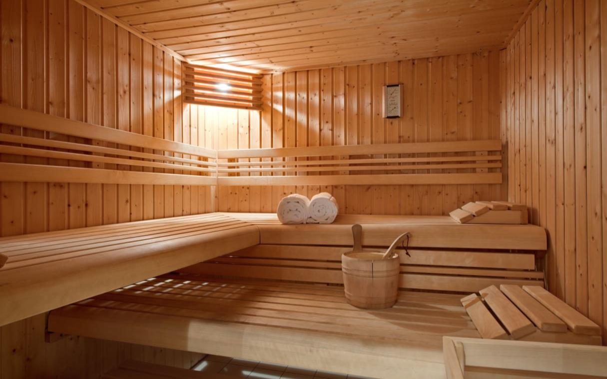 chalet-verbier-swiss-alps-switzerland-luxury-sauna-entre-ciel-et-terre-sauna.jpg