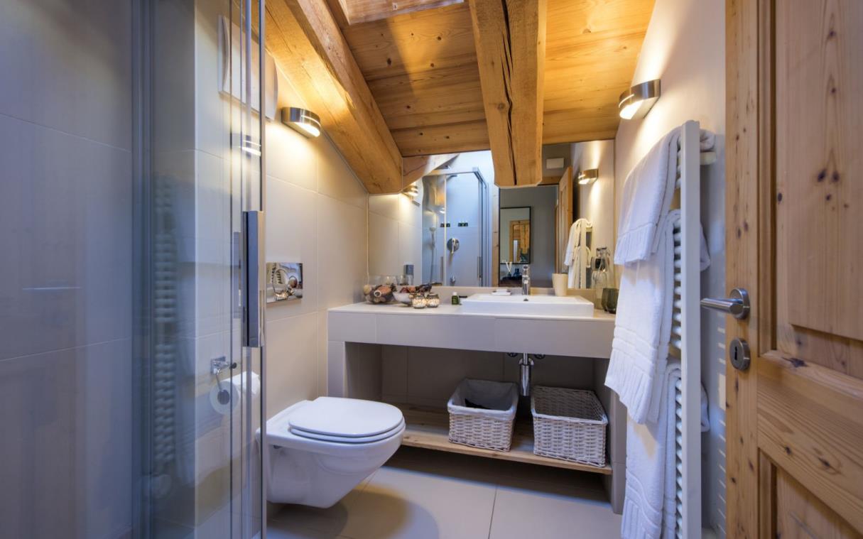 chalet-verbier-swiss-alps-switzerland-luxury-sauna-entre-ciel-et-terre-bath (1).jpg
