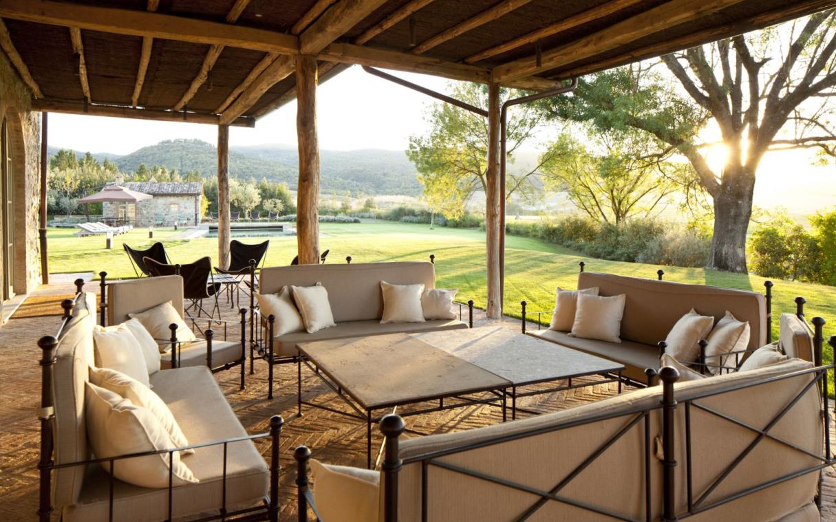 villa-siena-tuscany-italy-luxury-castiglion-bosco-biondi-out-liv.jpg