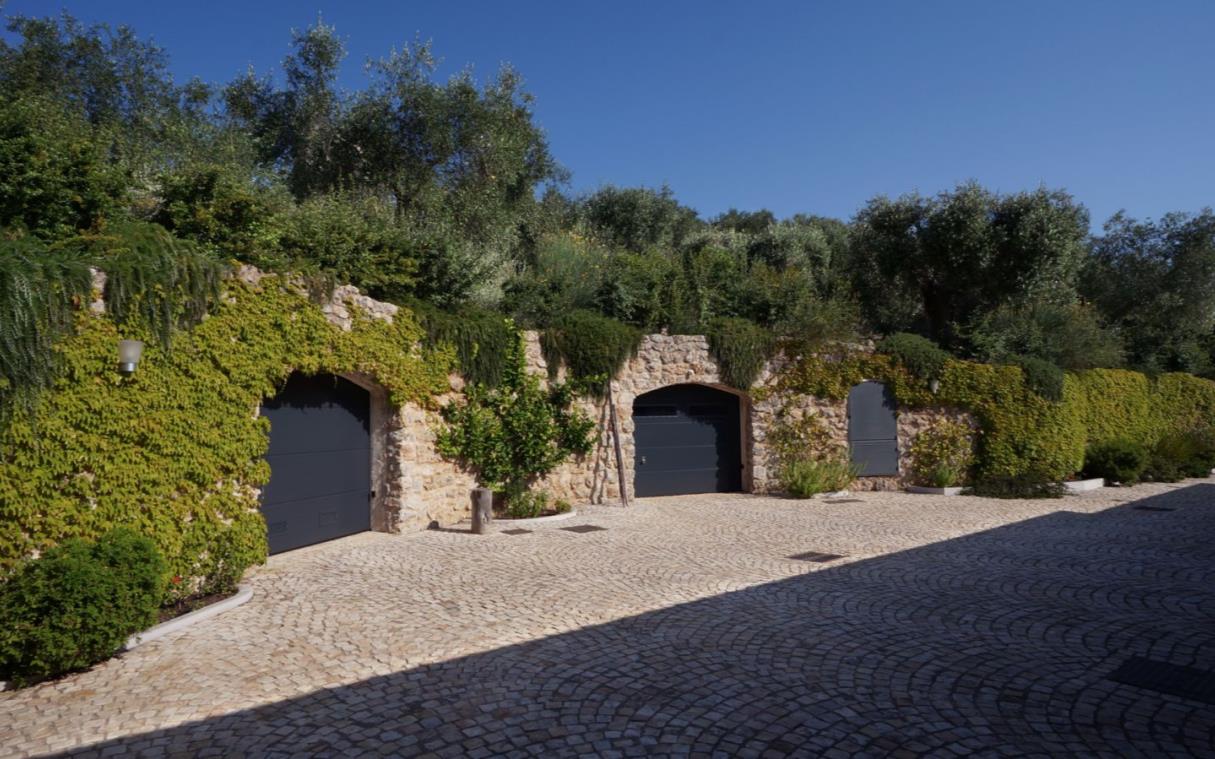 villa-maremma-tuscany-italy-luxury-pool-grifone-garage.jpg