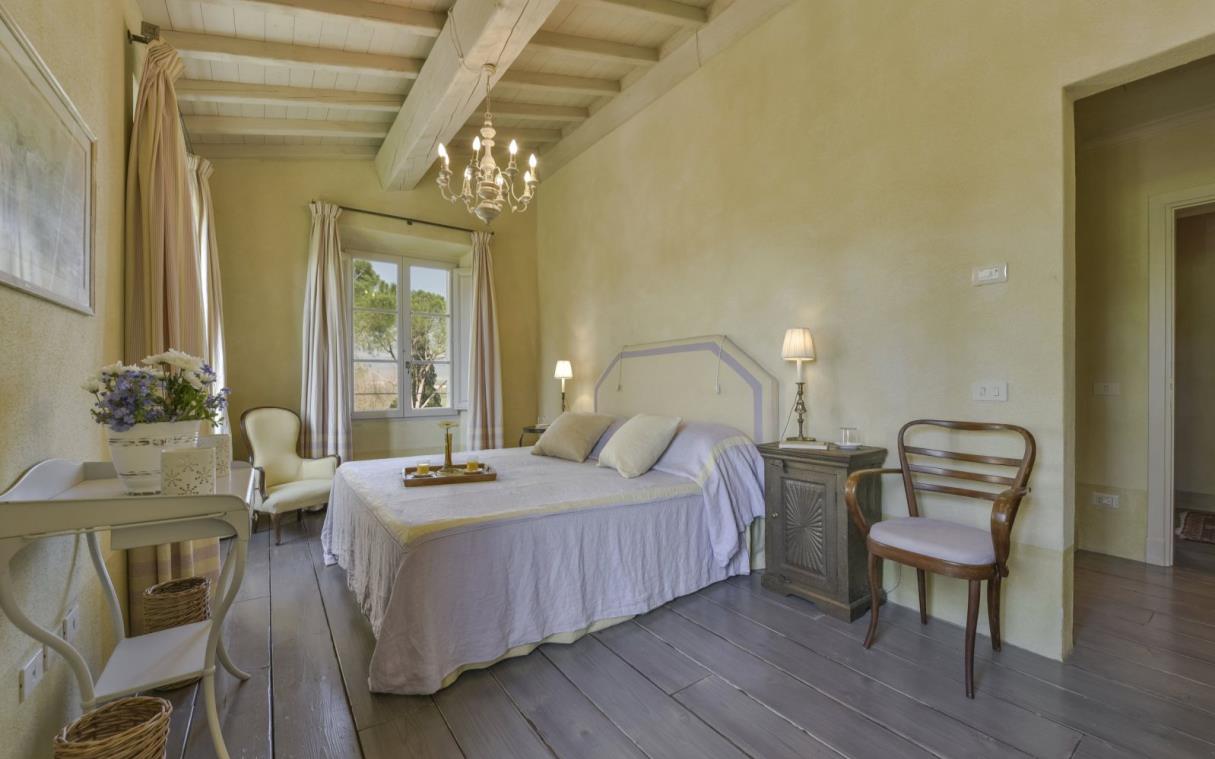 villa-tuscan-coast-tuscany-country-spa-serratone-bed (9).jpg