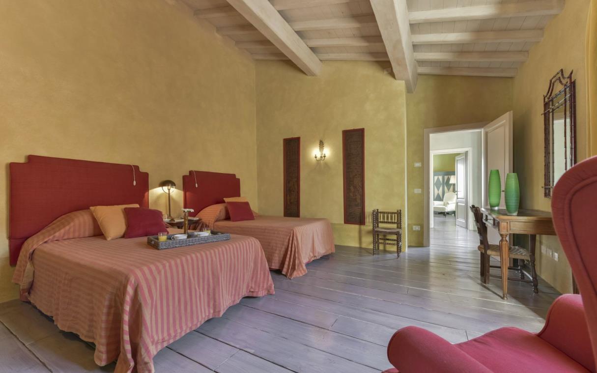 villa-tuscan-coast-tuscany-country-spa-serratone-bed (13).jpg