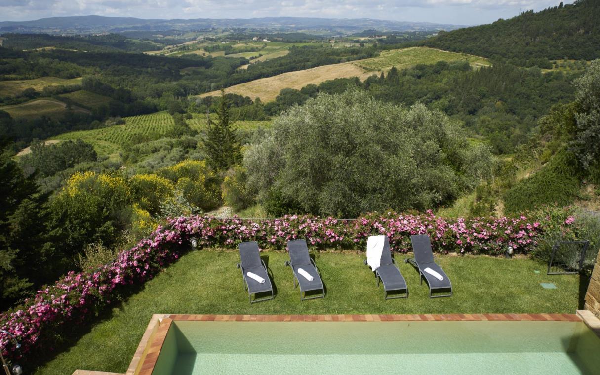 villa-florence-tuscany-italy-luxury-pool-il-santo-cov.jpg