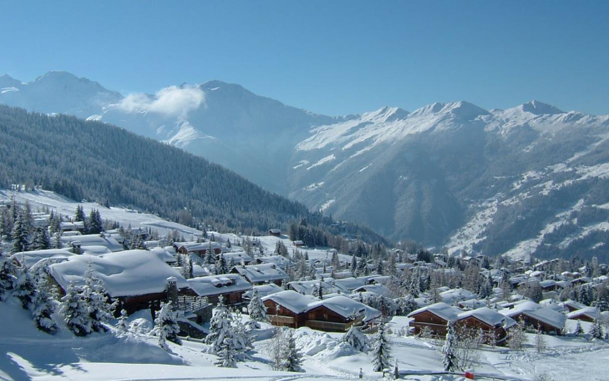 chalet-verbier-swiss-alps-switzerland-luxury-ski-les-attelas-view (2).jpg