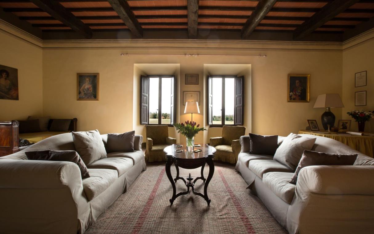 villa-siena-tuscany-italy-luxury-pool-agriturismo-castelnuovo-tancredi-liv-tower.jpg