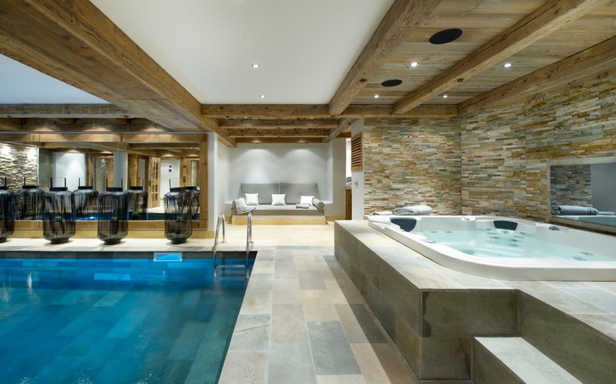 chalet-courchevel-french-alps-france-luxury-petit-chateau-poo-1.jpg