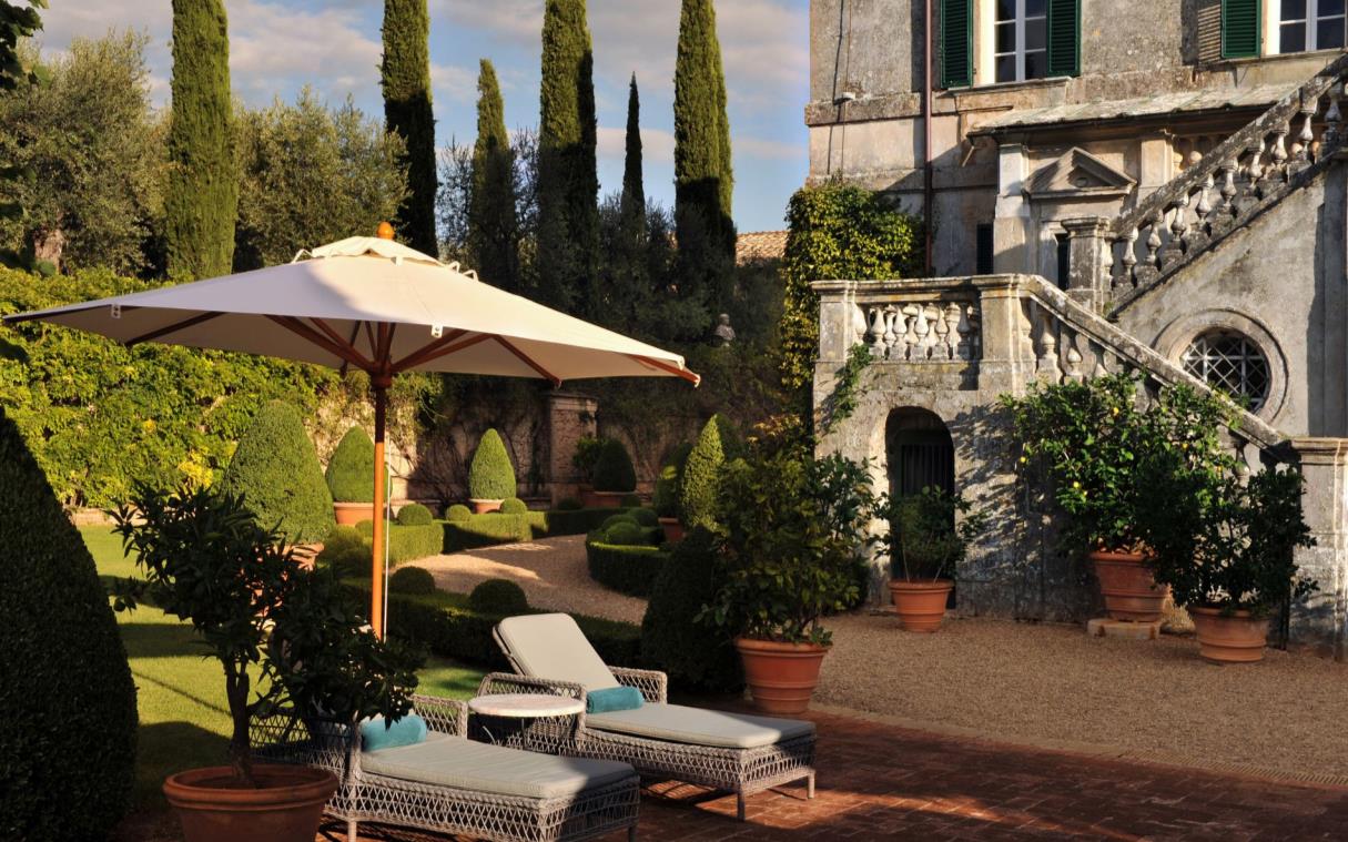 villa-siena-tuscany-italy-luxury-pool-garden-cetinale-out-liv (1)
