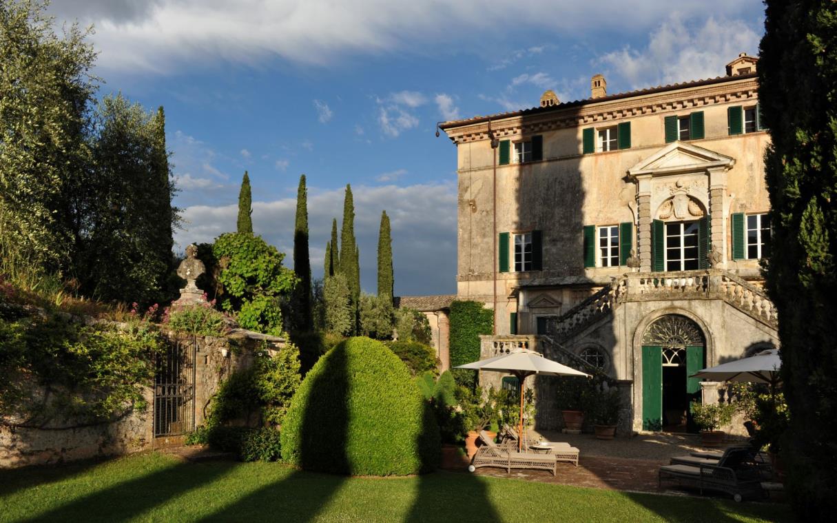 villa-siena-tuscany-italy-luxury-pool-garden-cetinale-ext (6)