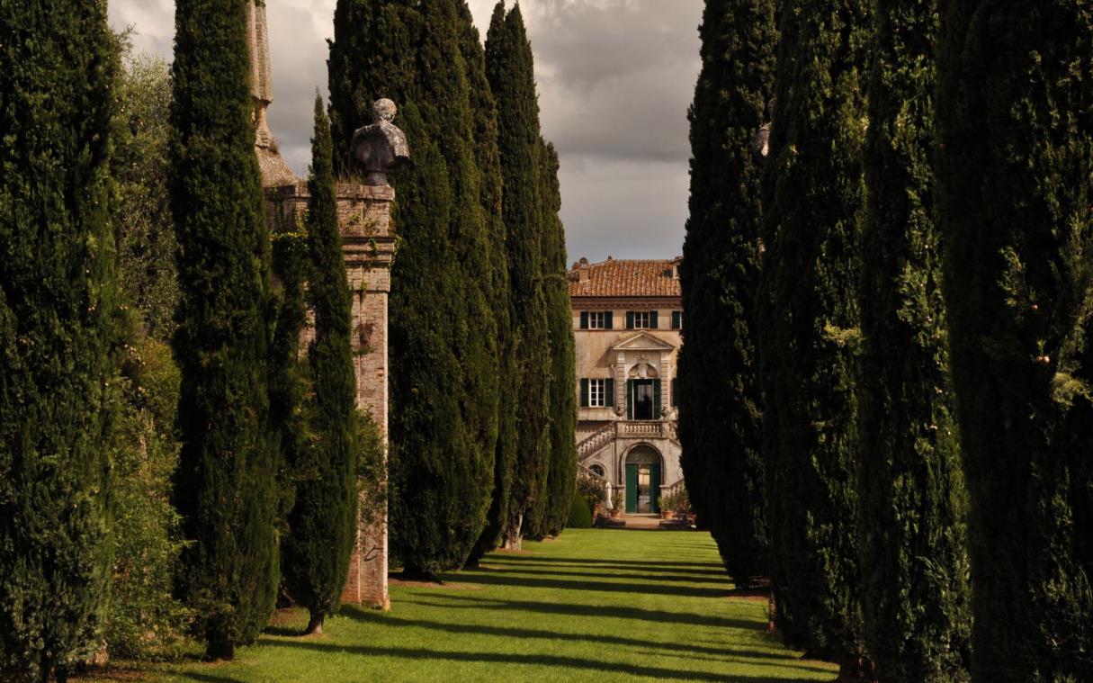 villa-siena-tuscany-italy-luxury-pool-garden-cetinale-ext (7)