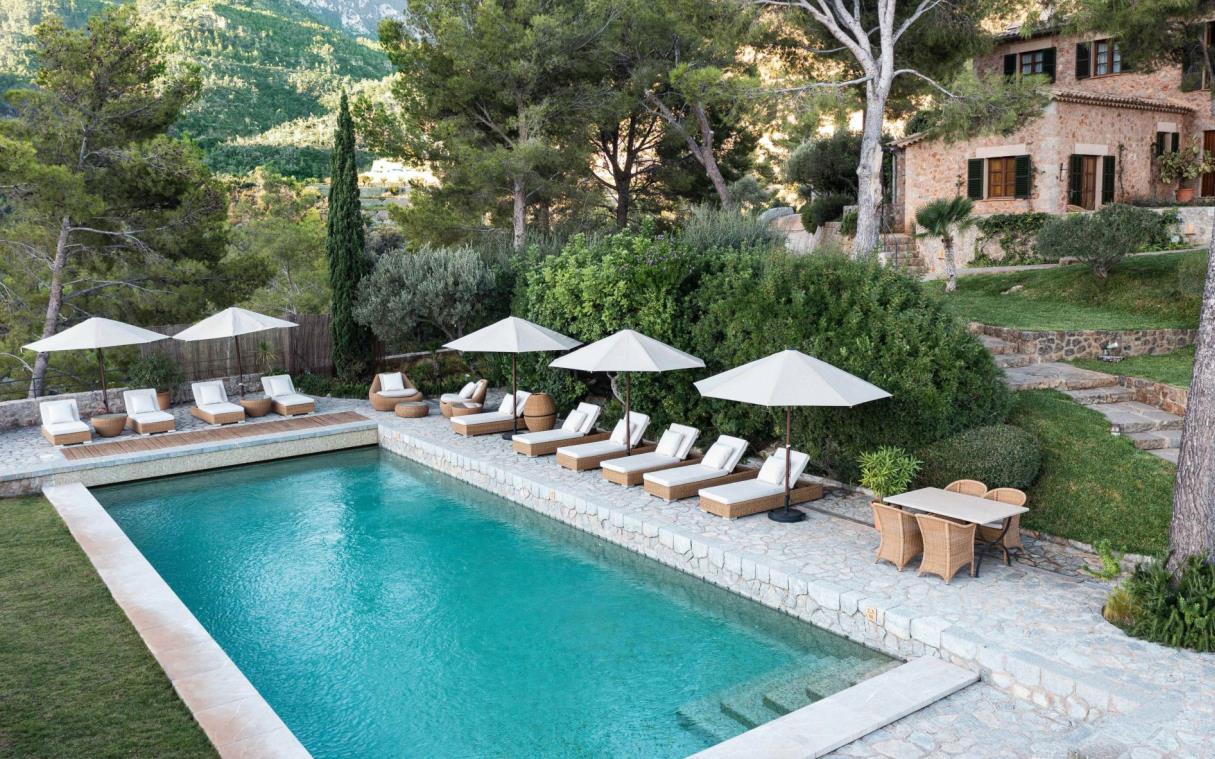 villa-mallorca-balearic-islands-spain-luxury-pool-sa-punta-swim (5)