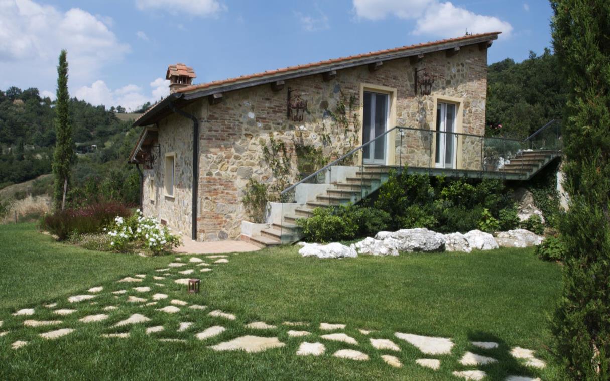 villa-siena-tuscany-italy-pool-countryside-mugnello-gar (7).jpg