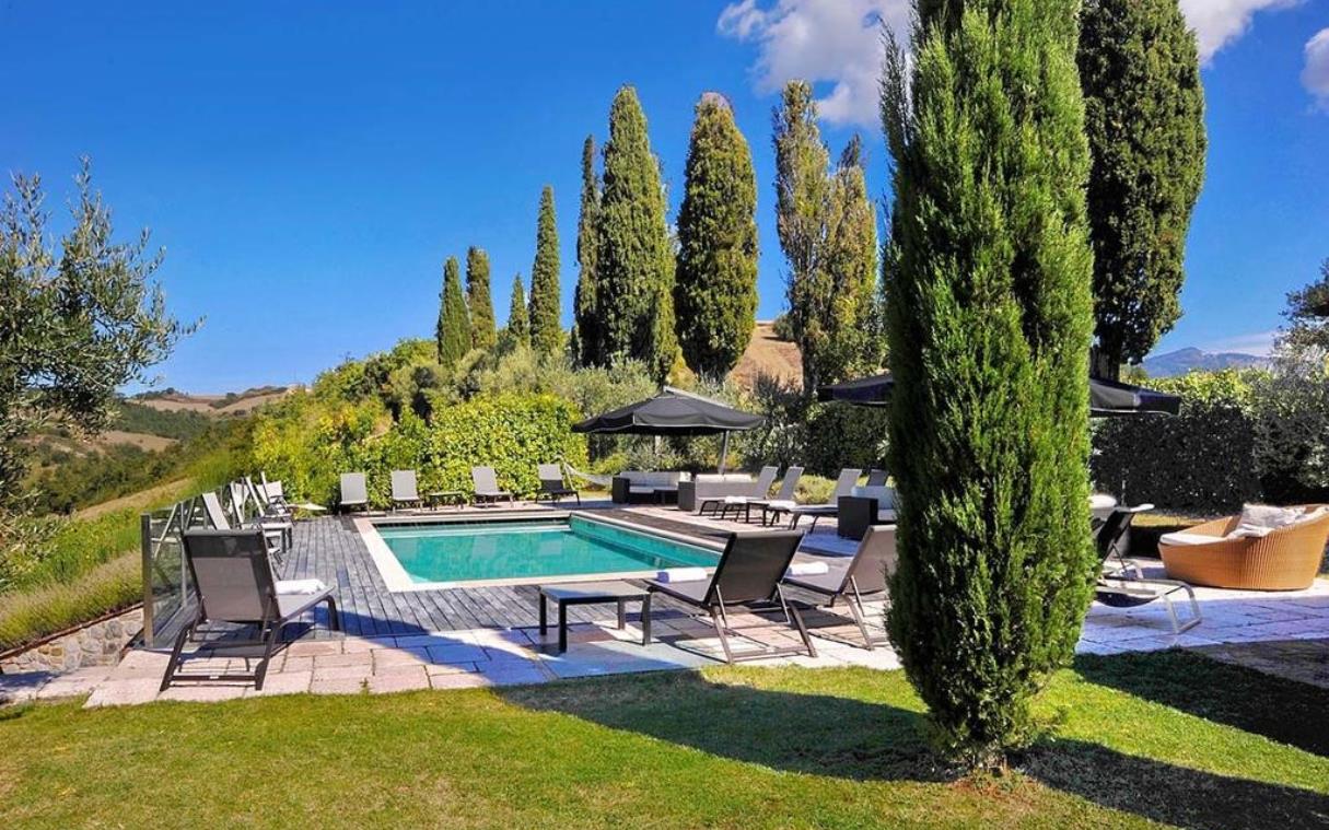 Villa Siena Tuscany Italy Luxury Countryside Pool Colombaiolo Swim 1