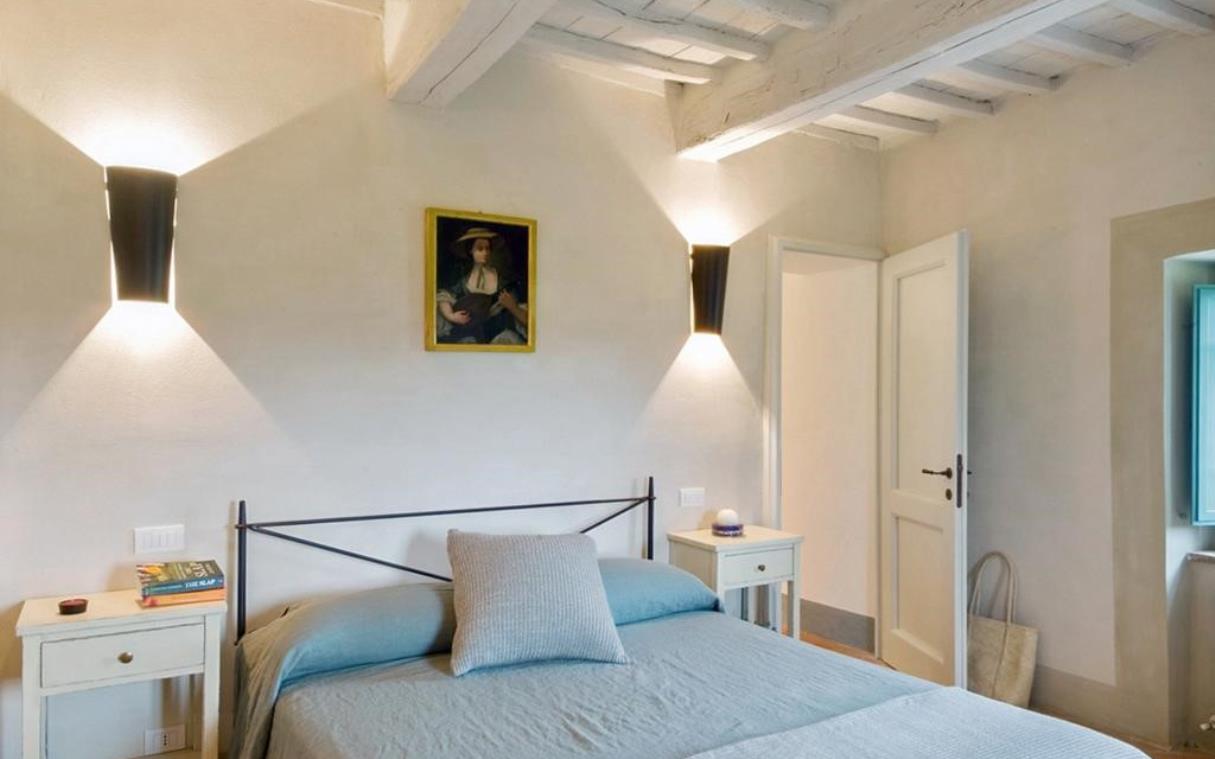 Villa Siena Tuscany Italy Luxury Countryside Pool Colombaiolo Bed 3