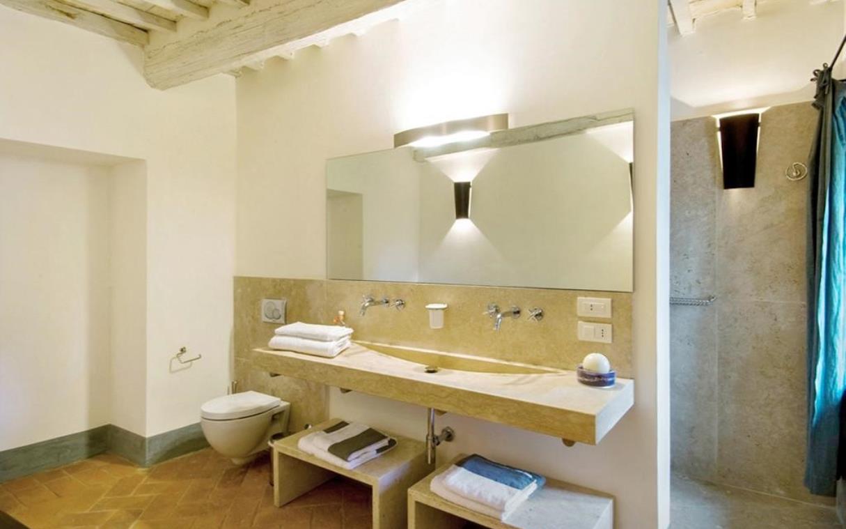 Villa Siena Tuscany Italy Luxury Countryside Pool Colombaiolo Bath 2