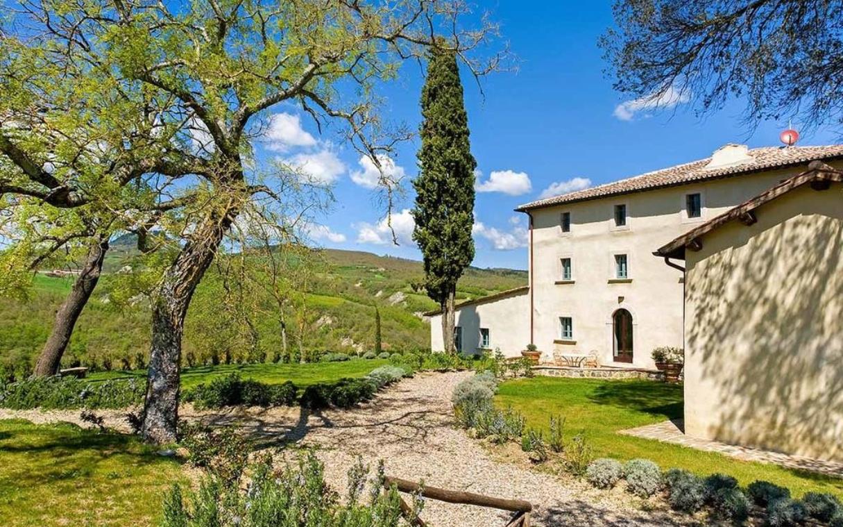 Villa Siena Tuscany Italy Luxury Countryside Pool Colombaiolo Ext 1