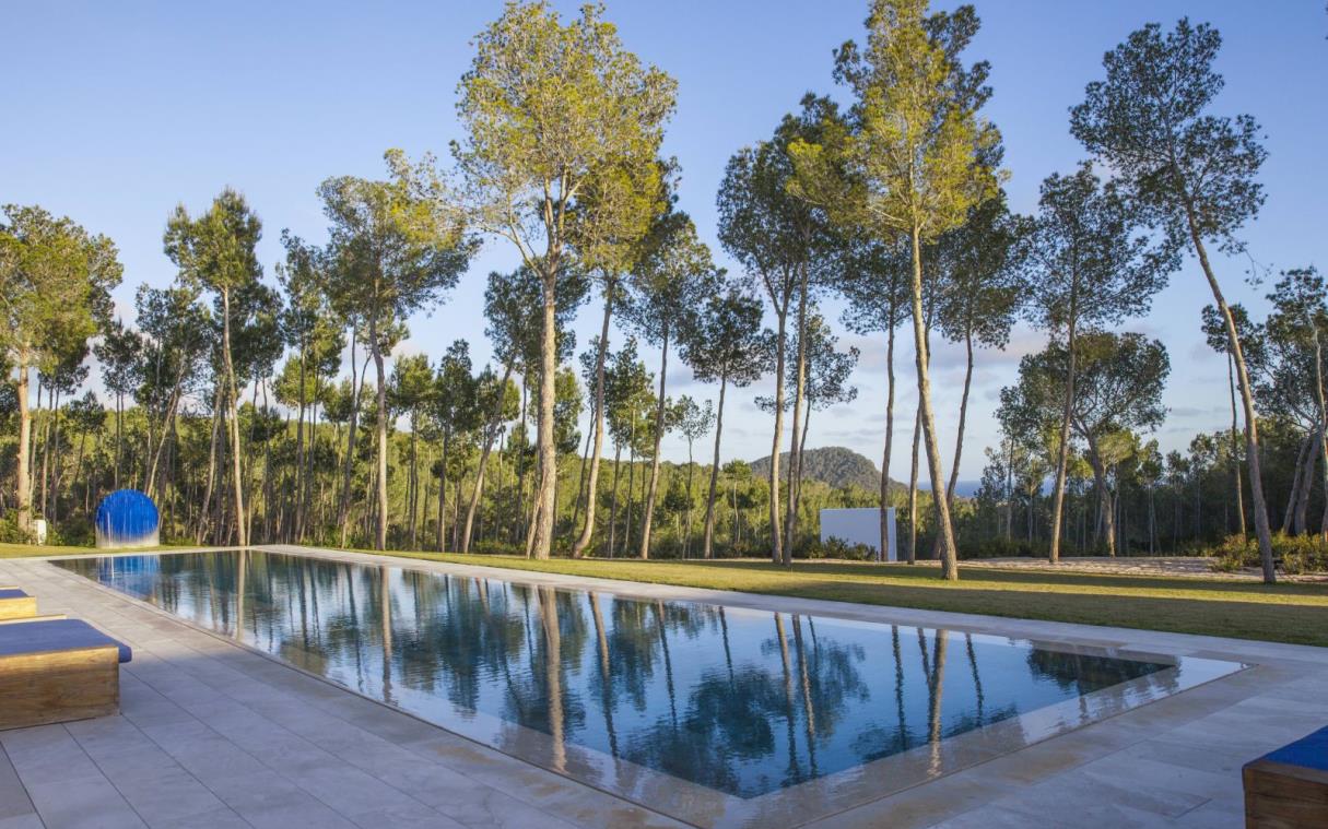 villa-ibiza-spain-luxury-pool-jacuzzi-na-xica-cov.jpg