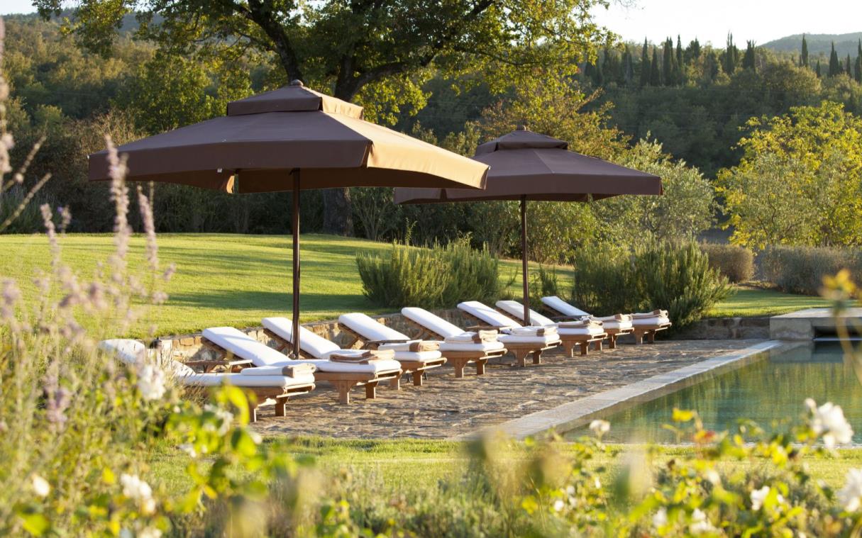 villa-siena-tuscany-italy-luxury-pool-castiglion-bosco-gauggiole-swim (4).jpg