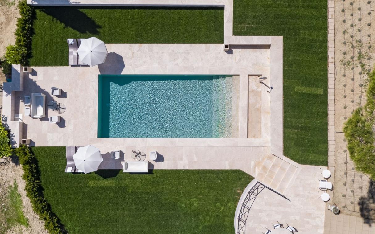 villa-siena-tuscany-italy-luxury-swimming-parco-del-principe-aer.jpg