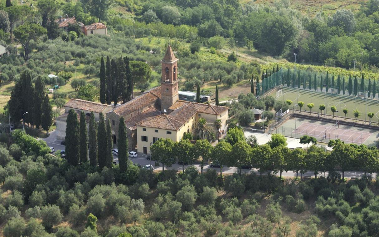 villa-siena-tuscany-countryside-pool-views-luxury-lestra-aer.jpg