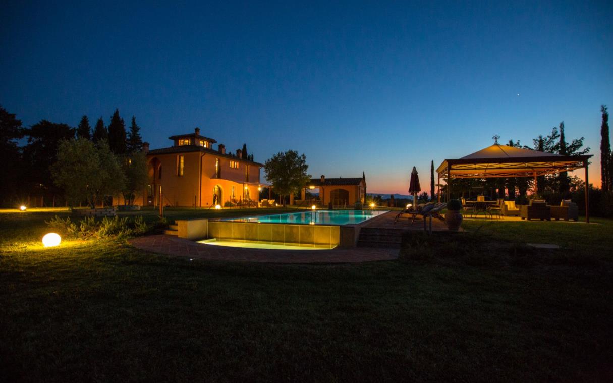 villa-siena-tuscany-countryside-pool-views-luxury-lestra-ext (15).jpg