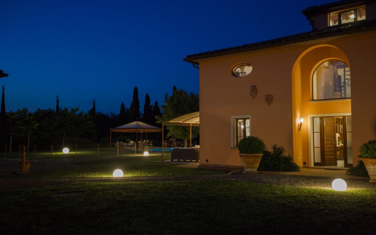 villa-siena-tuscany-countryside-pool-views-luxury-lestra-ext (16).jpg