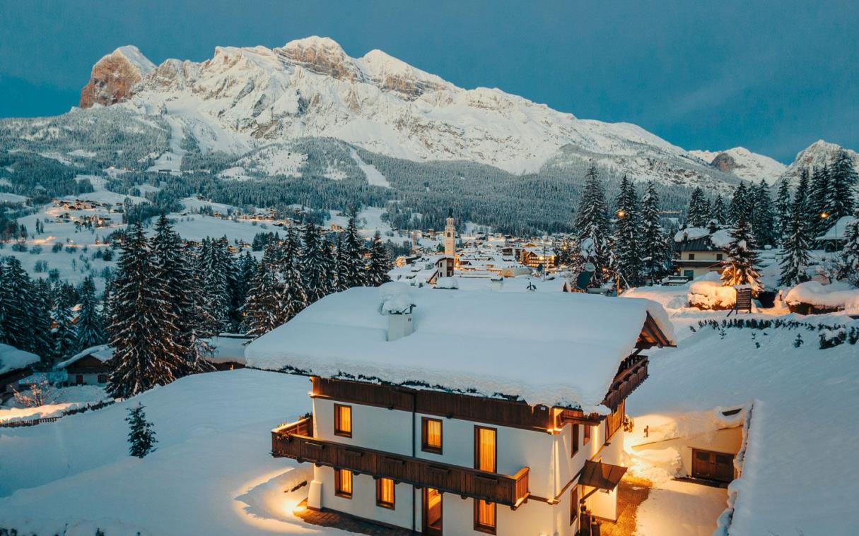 Chalet Cortina Dolomites Alps Italy Luxury Spa Pool Lv01 Dolce Vita Ext Win 5