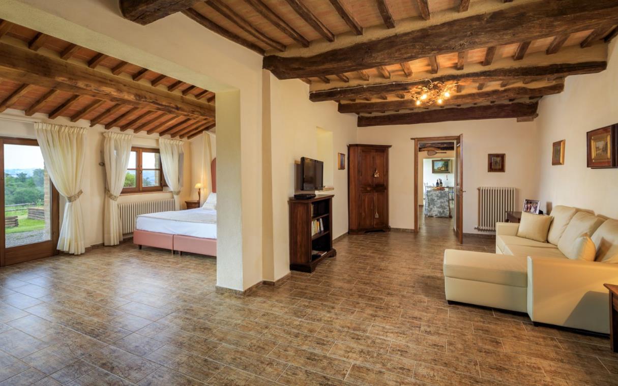 villa-siena-tuscany-italy-luxury-pool-montesoli-bed.jpg