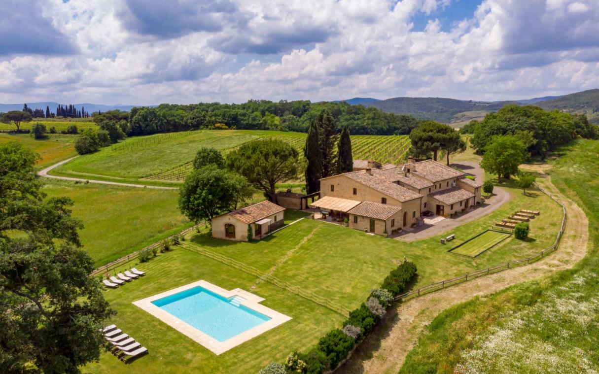 villa-siena-tuscany-italy-luxury-pool-montesoli-aer (8).jpg