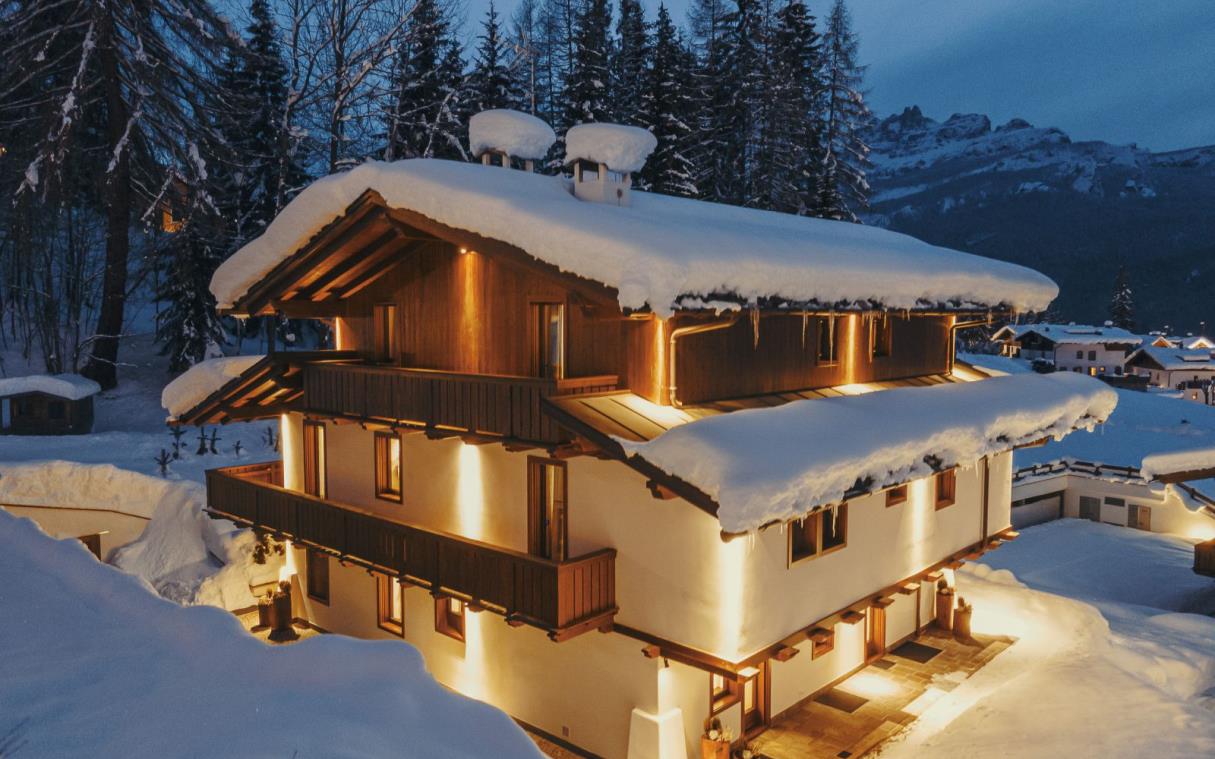 Chalet Cortina Dolomites Alps Italy Luxury Spa Pool Lv02 Perla Ext Win 6