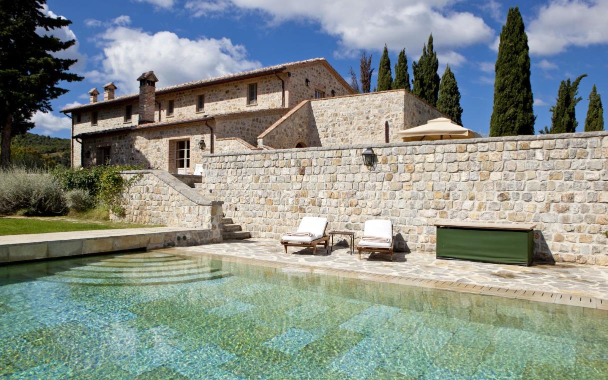 villa-siena-tuscany-italy-luxury-castiglion-del-bosco-oliviera-poo (1).jpg