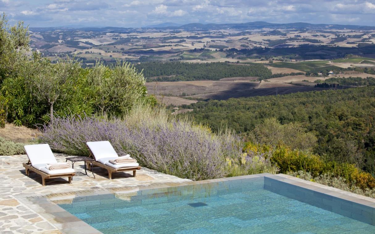 villa-siena-tuscany-italy-luxury-castiglion-del-bosco-oliviera-poo (7).jpg