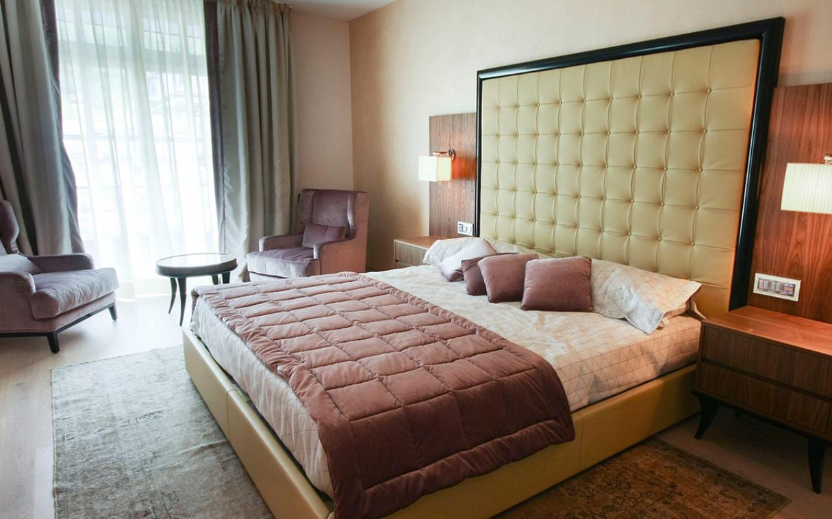 apartment-st-moritz-switzerland-luxury-spa-piz-bed (1).jpg