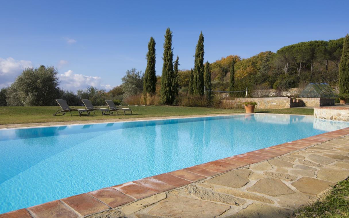 villa-chianti-siena-tuscany-italy-pool-luxury-serravalle-swim (3).jpg