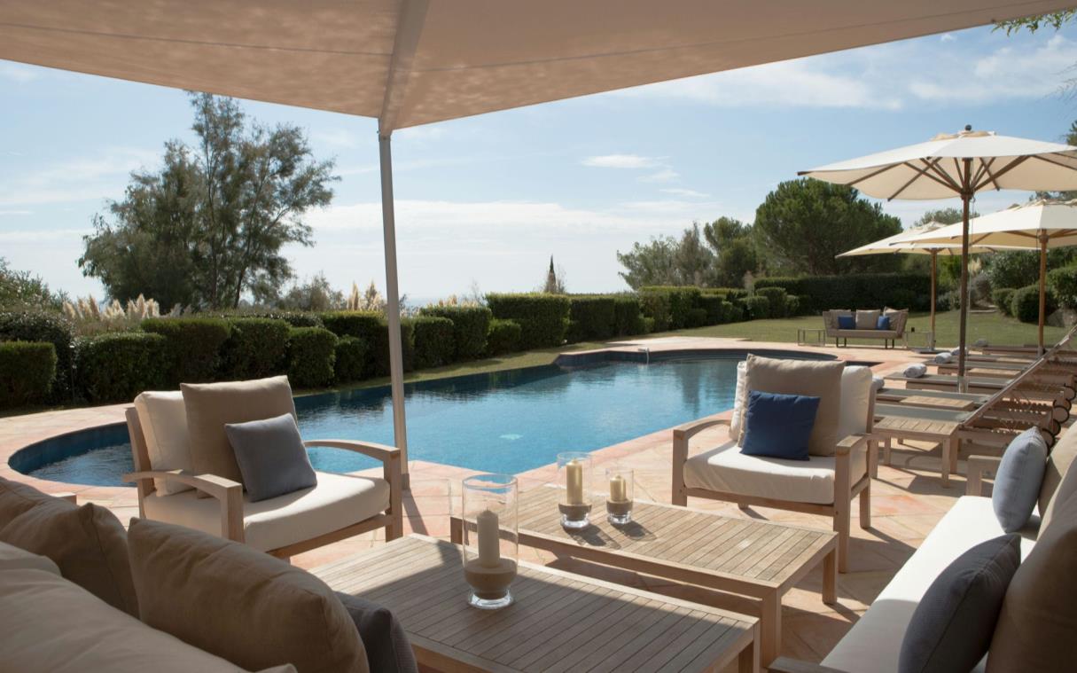 villa-ramatuelle-cote-d-azur-luxury-sea-view-la-reserve-10-swim (7)