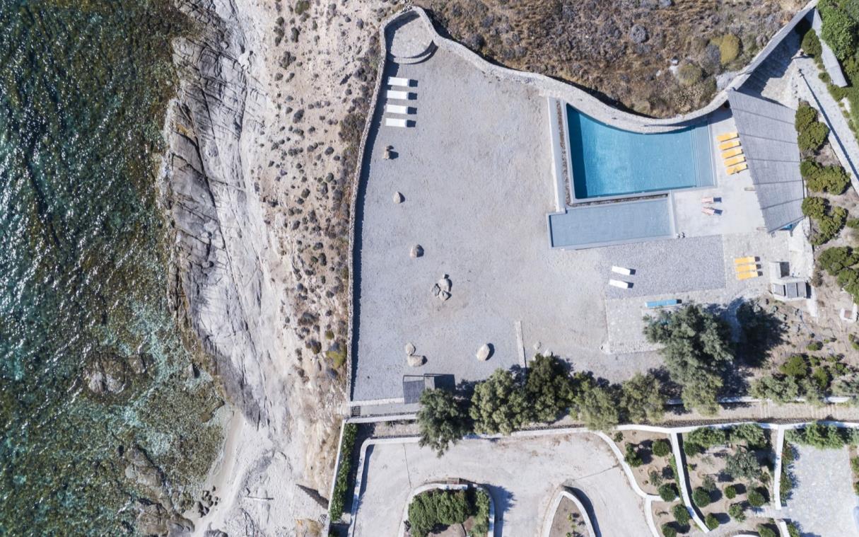 villa-mykonos-cyclades-greece-pool-luxury-big-blue-beach-house-aer (1)
