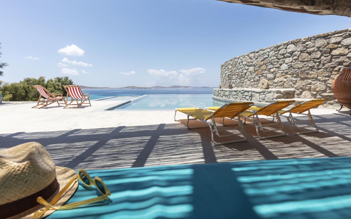 villa-mykonos-cyclades-greece-pool-luxury-big-blue-beach-house-swim (5)