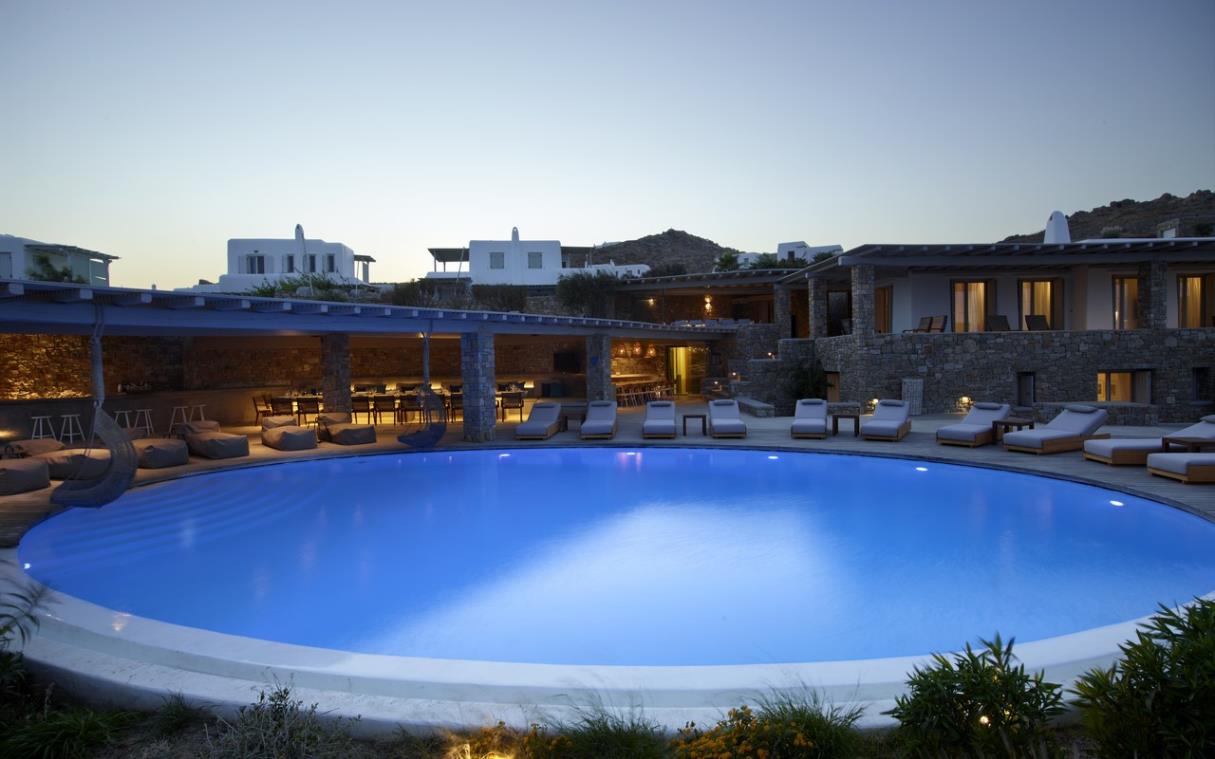 villa-mykonos-greek-islands-greece-luxury-pool-bluewave-XL-swim1 (13).jpg