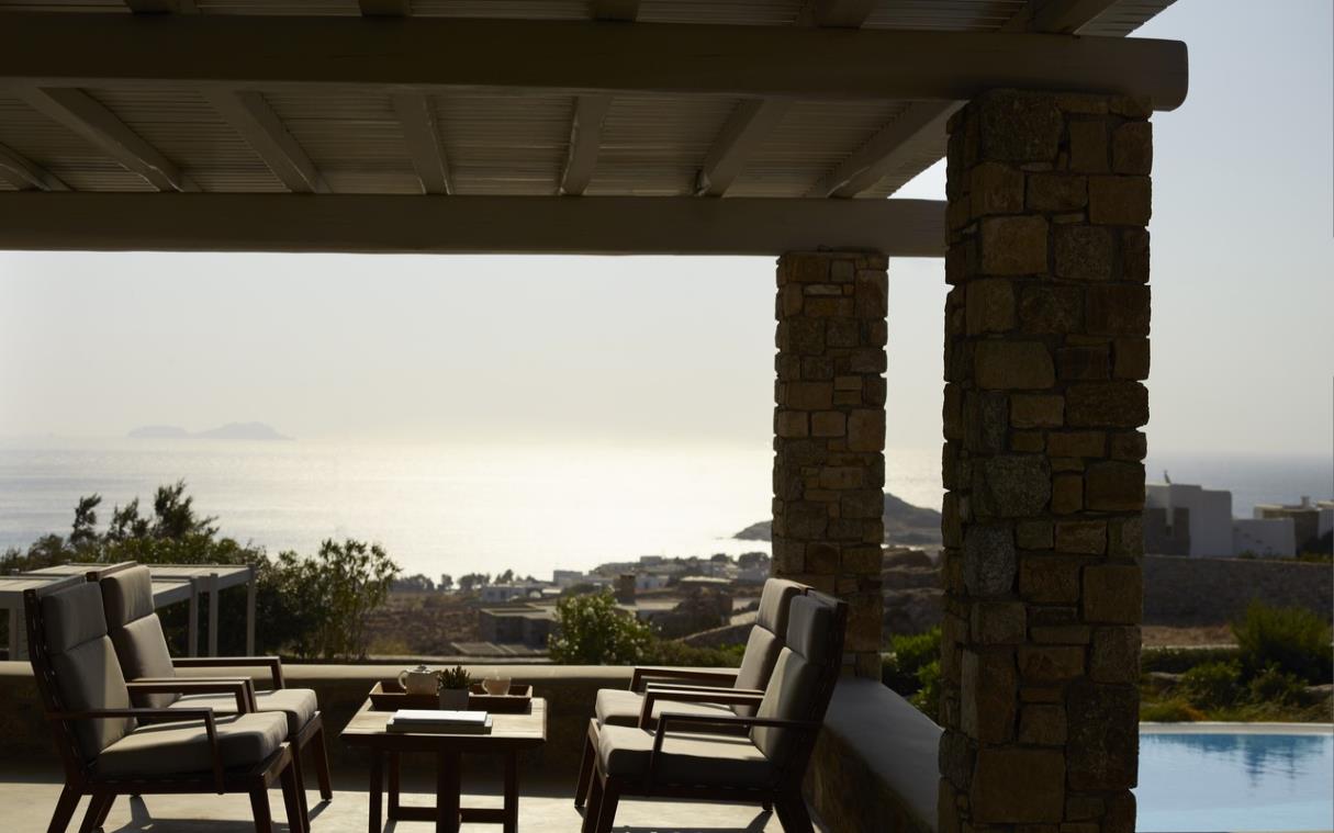 villa-mykonos-greek-islands-greece-luxury-pool-bluewave-XL-out-liv (2).jpg