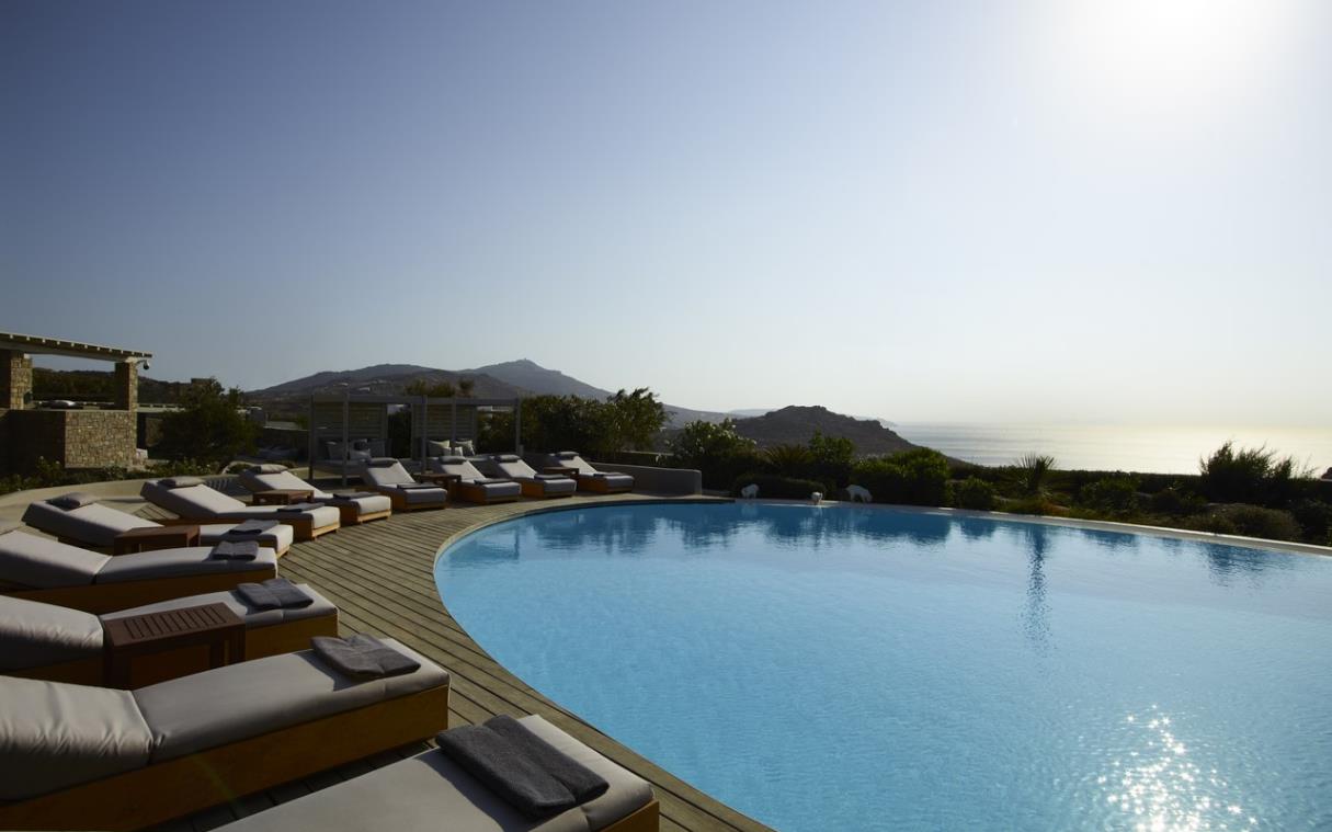 villa-mykonos-greek-islands-greece-luxury-pool-bluewave-XL-swim1 (12).jpg