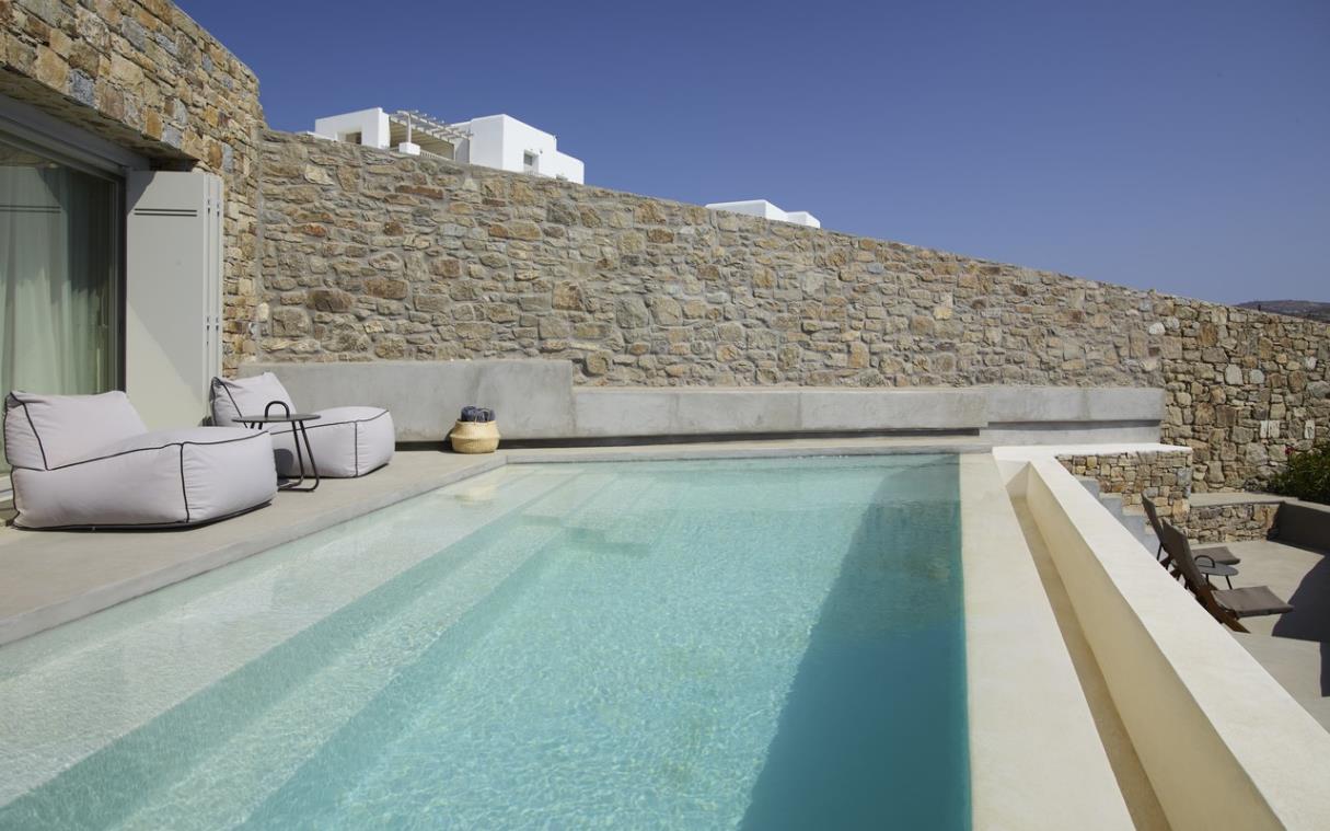 villa-mykonos-greek-islands-greece-luxury-pool-bluewave-XL-swim3.jpg