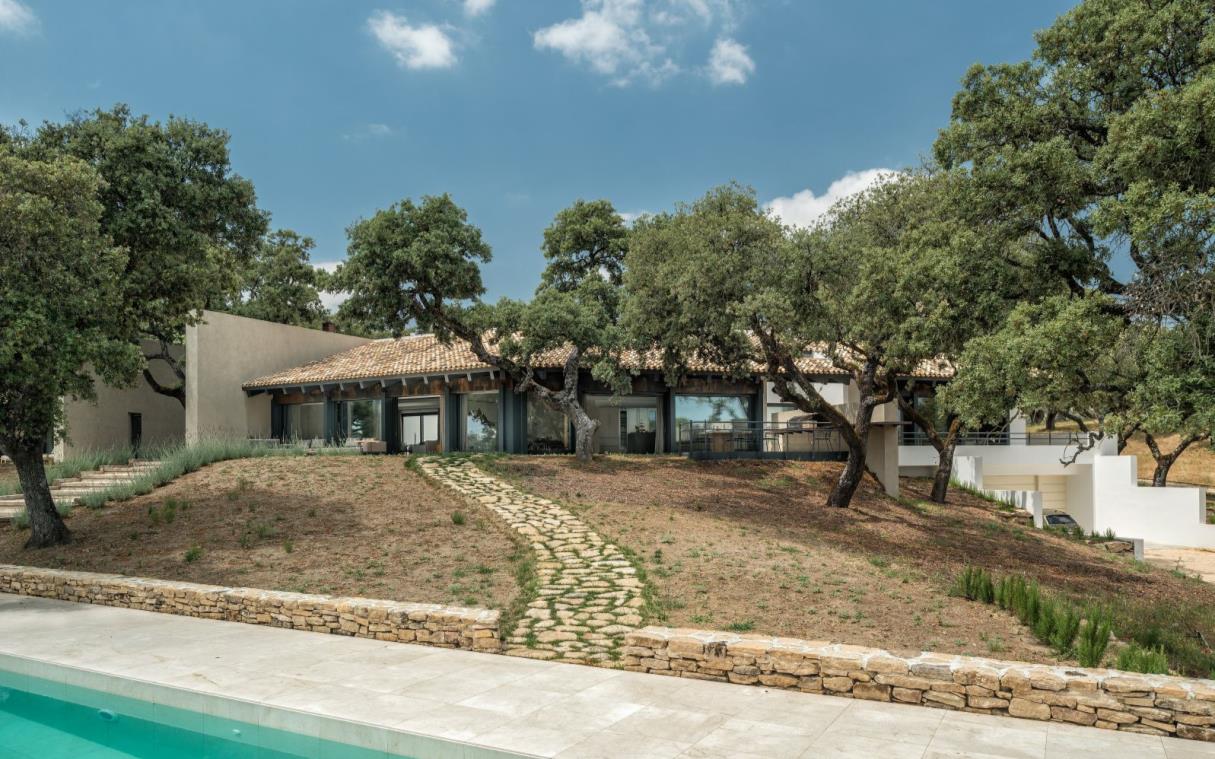 villa-ronda-costa-del-sol-spain-luxury-pool-vineyard-payoya-gar.jpg