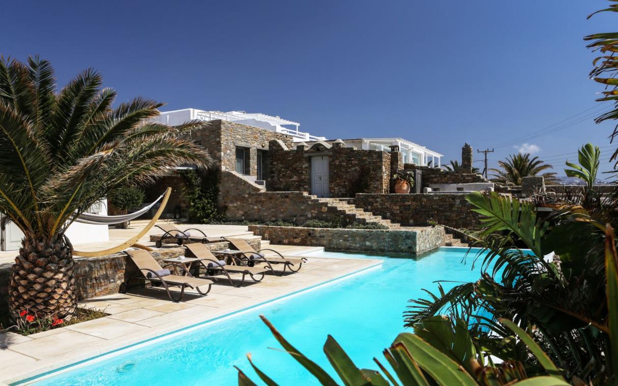 villa-agios-stefanos-mykonos-cyclades-modern-luxury-casa-di-mare-poo (13).jpg