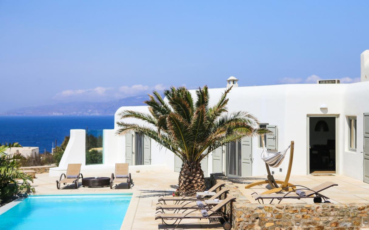 villa-agios-stefanos-mykonos-cyclades-modern-luxury-casa-di-mare-poo (17).jpg