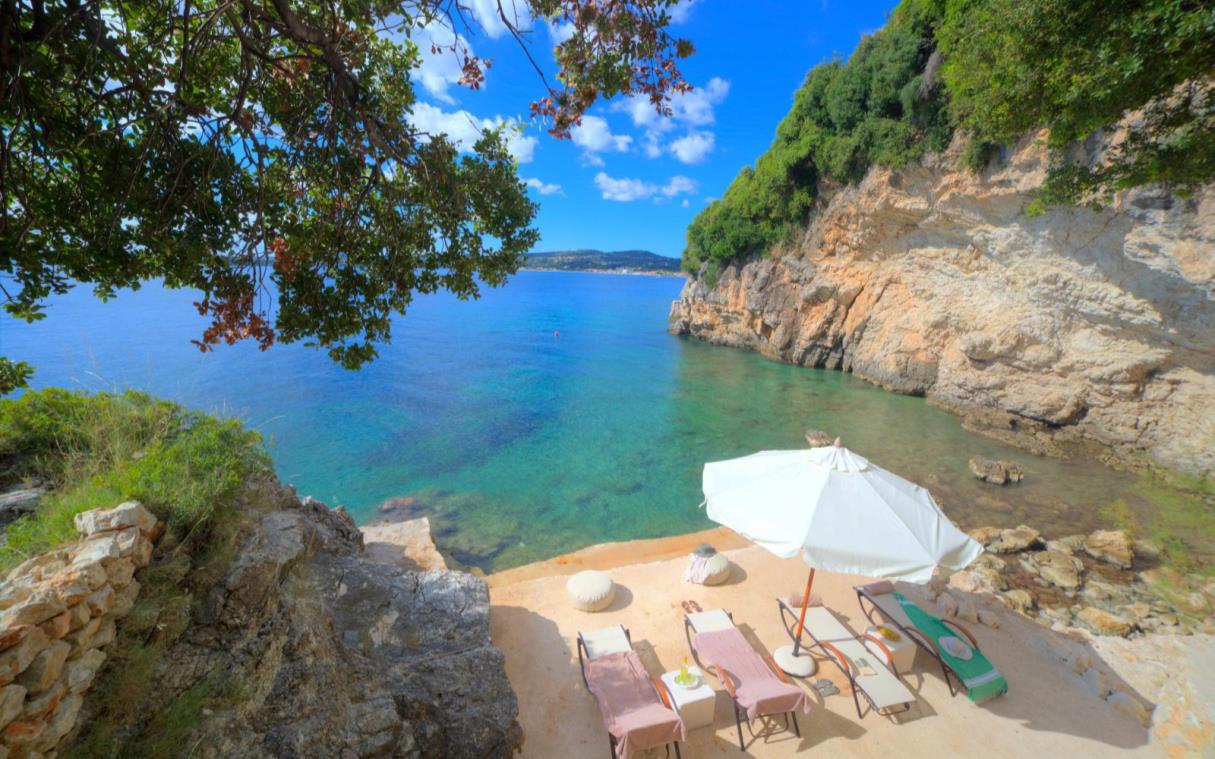 villa-corfu-greece-ionian-islands-luxury-pool-views-domina-bea (2).jpg