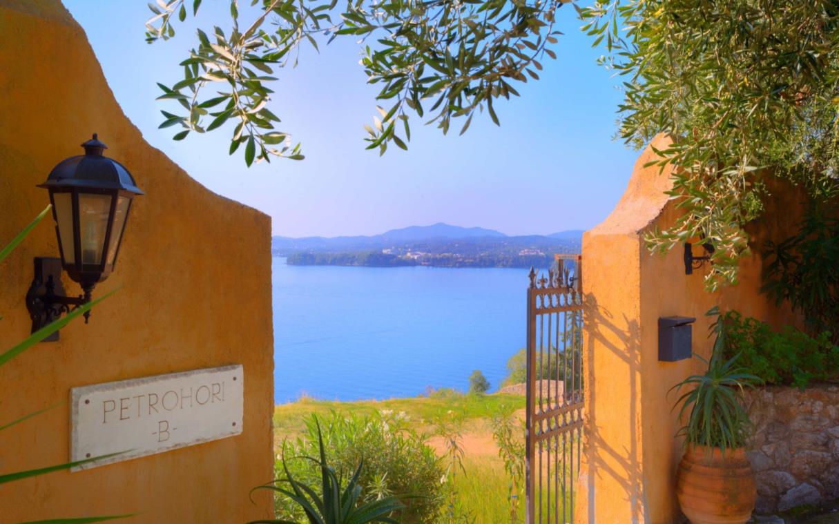 villa-corfu-greece-ionian-islands-luxury-pool-views-domina-gar (4).jpg