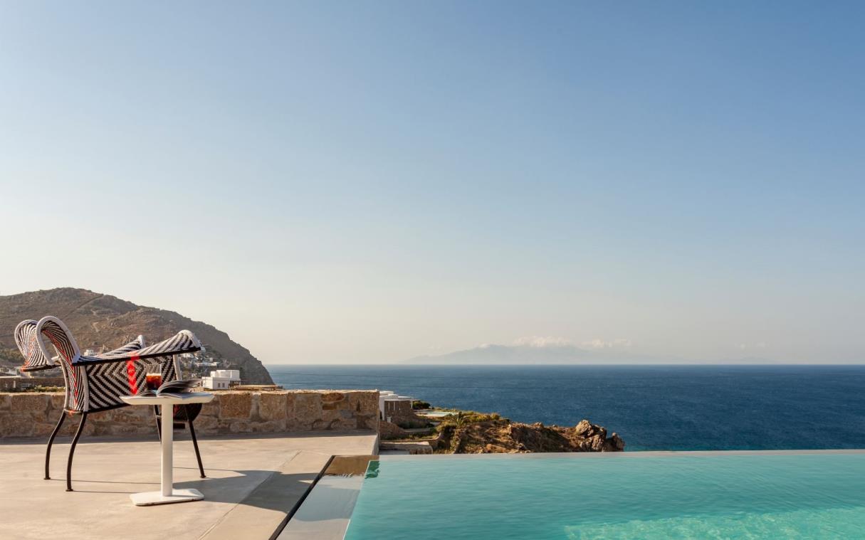 villa-mykonos-cyclades-greece-luxury-pool-adel-swim (2).jpg