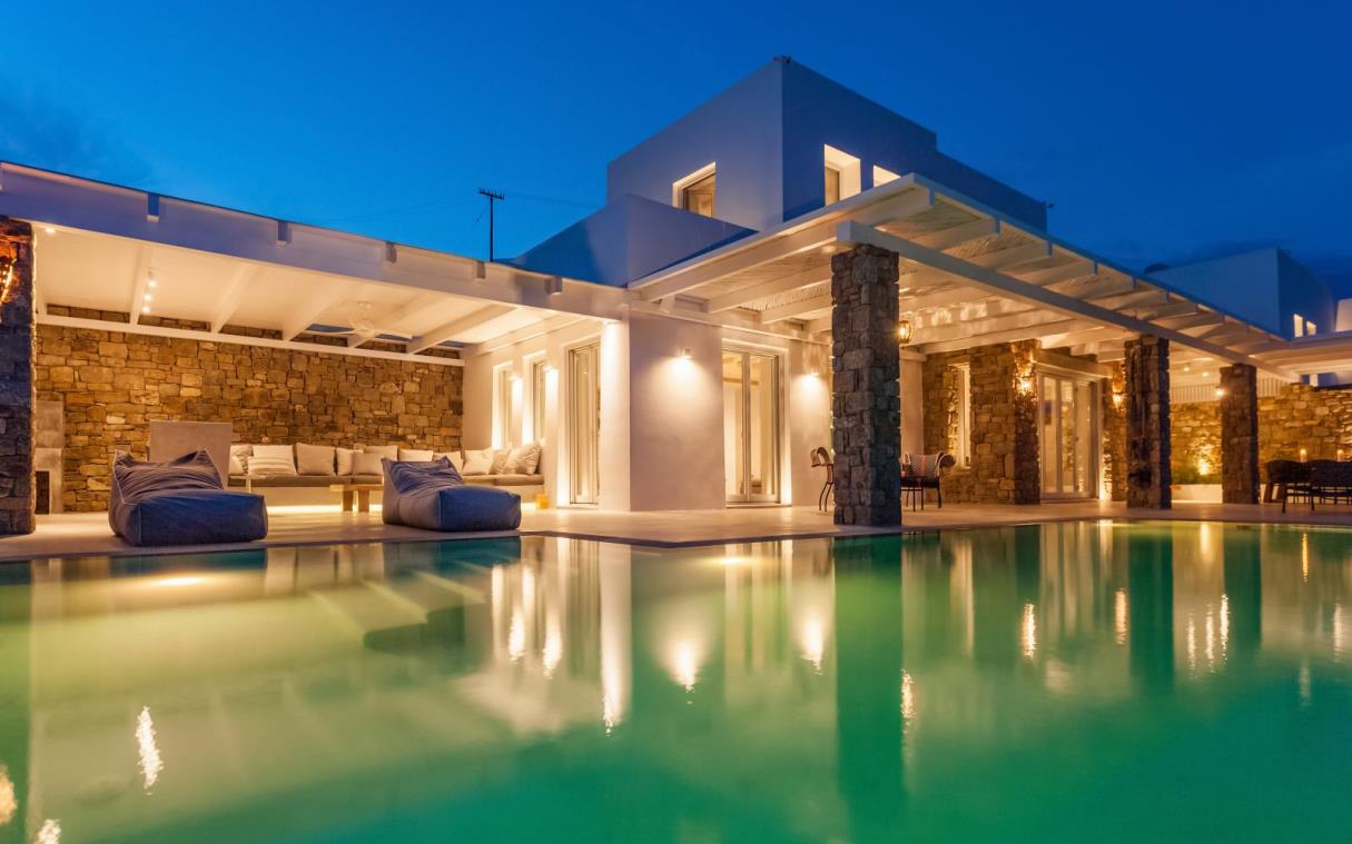 villa-mykonos-cyclades-greece-luxury-pool-adel-swim (12).jpg