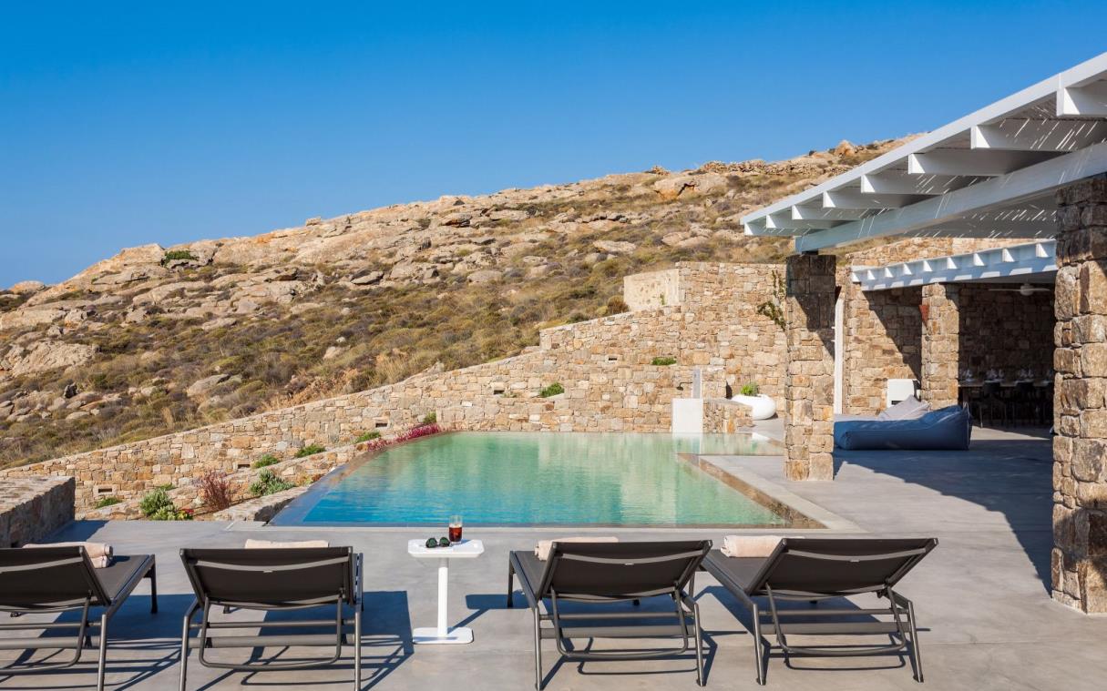 villa-mykonos-cyclades-greece-luxury-pool-adel-COV.jpg